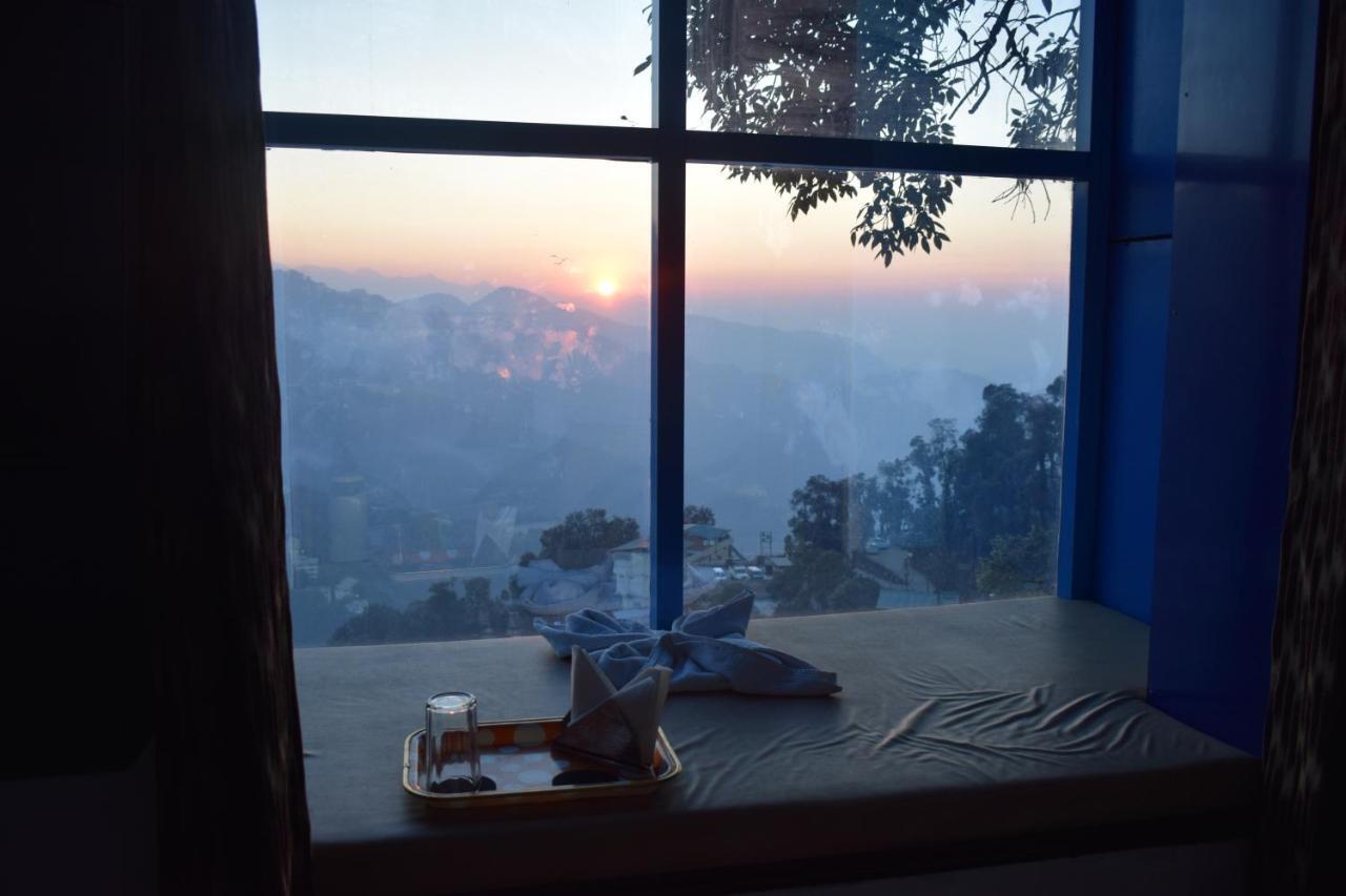 Crystal Palace Mussoorie Room photo